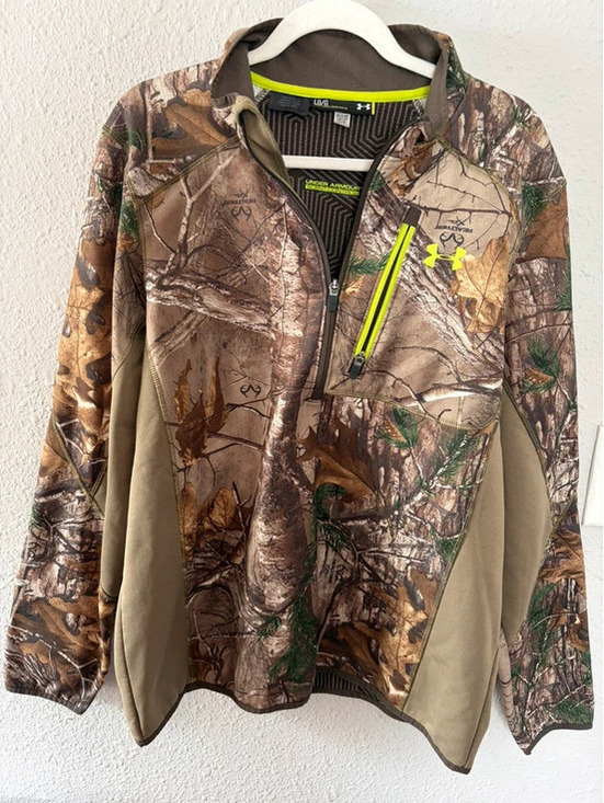Under Armour Other - Men's Under Armour Real Tree 1/4 Zip size L loose fit